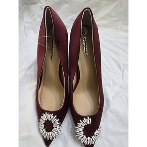 NWOTD Express 8 Classic Pointed Toe Rhinestone Burgundy Pumps 125871